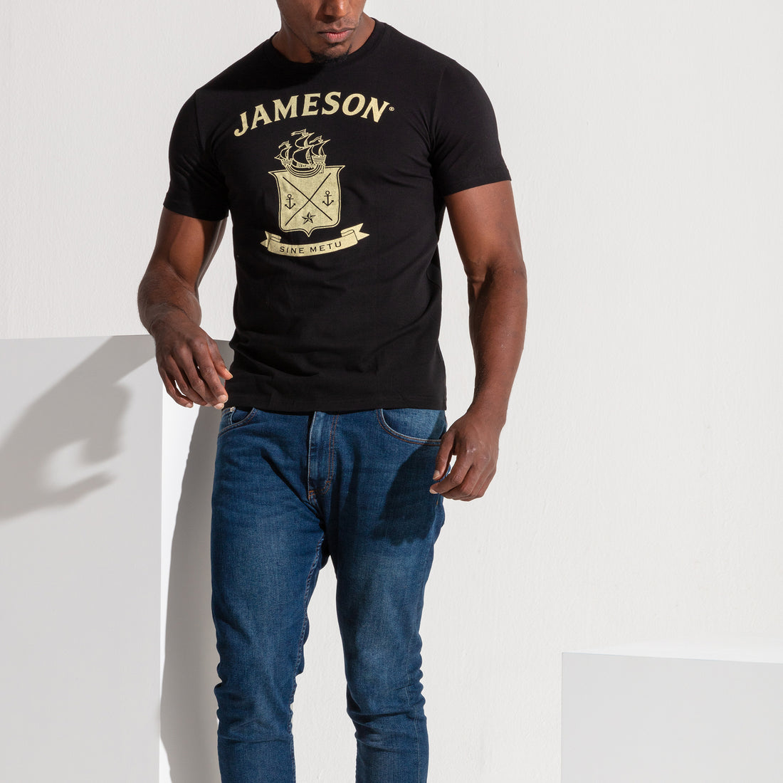 Jameson Crest T-Shirt -Black